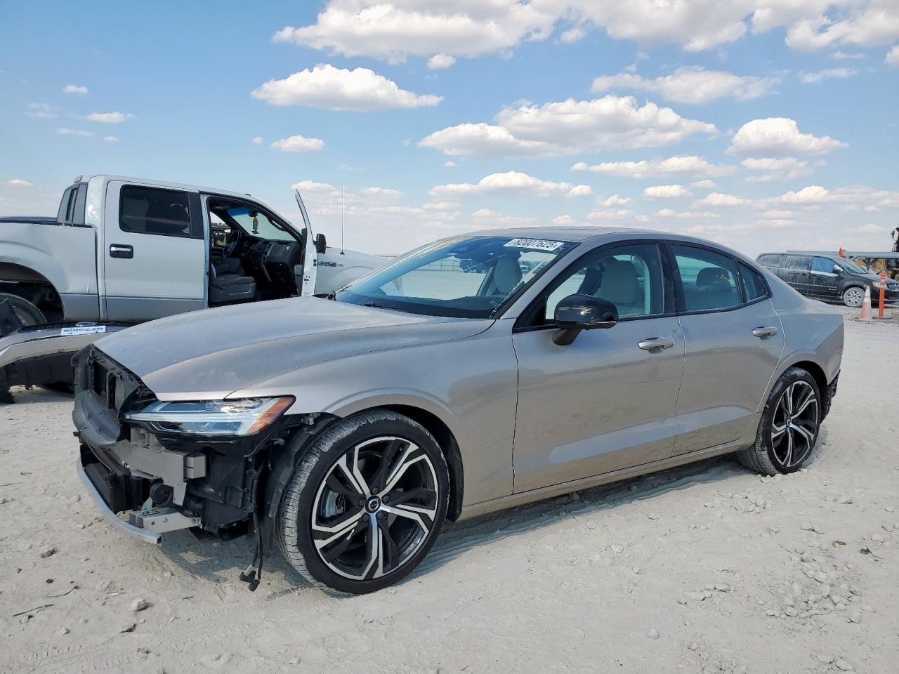 VOLVO S60 PLUS