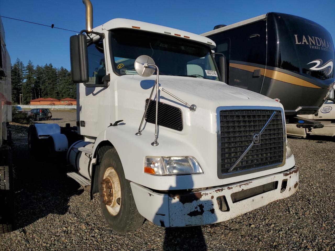 Lot #3268883227 2008 VOLVO VNM