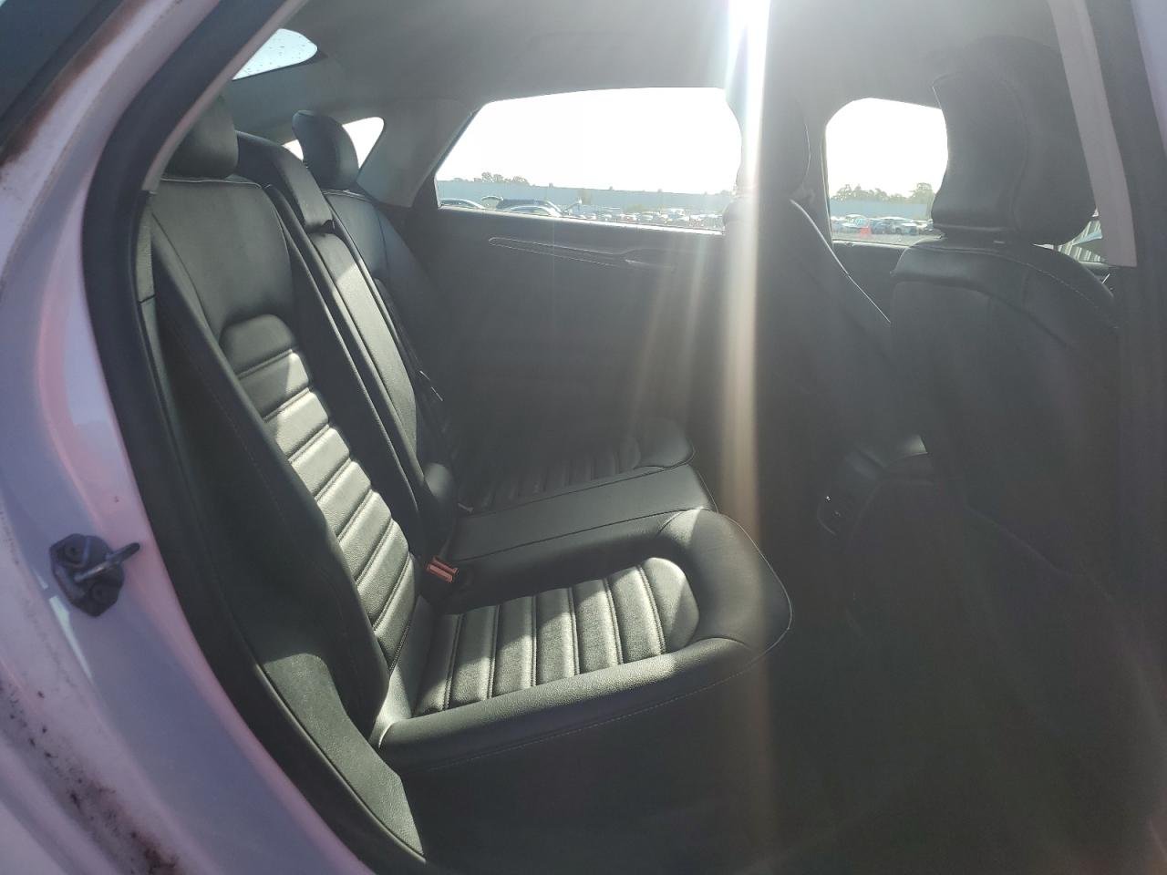 FORD FUSION SE HYBRID