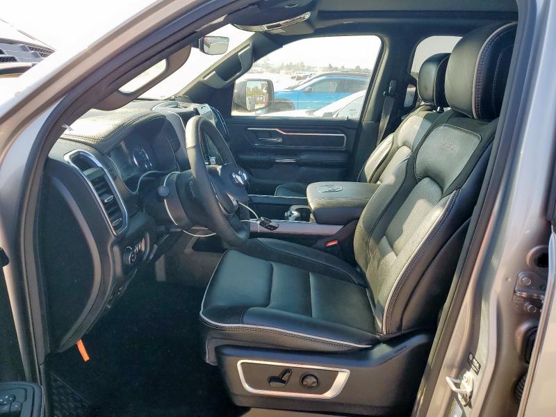 2025 RAM 1500 LARAM 1C6SRFJP3SN574859