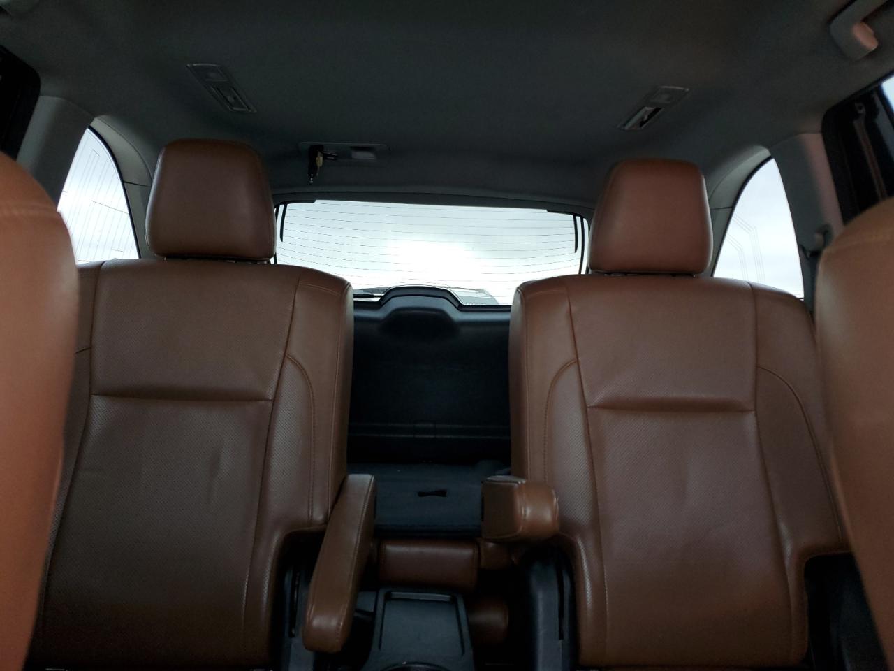 TOYOTA HIGHLANDER LIMITED