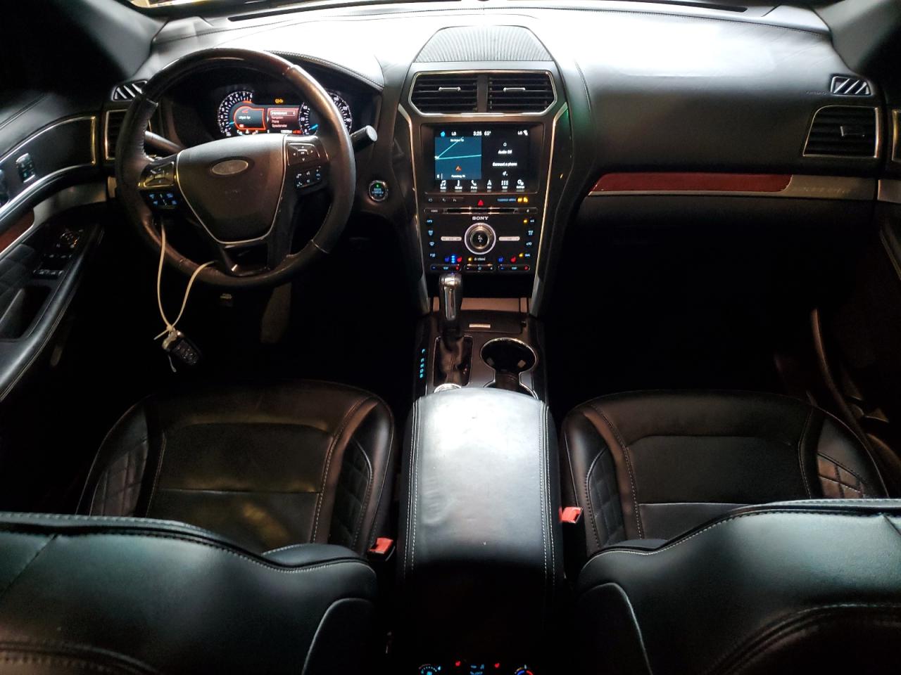 FORD EXPLORER PLATINUM