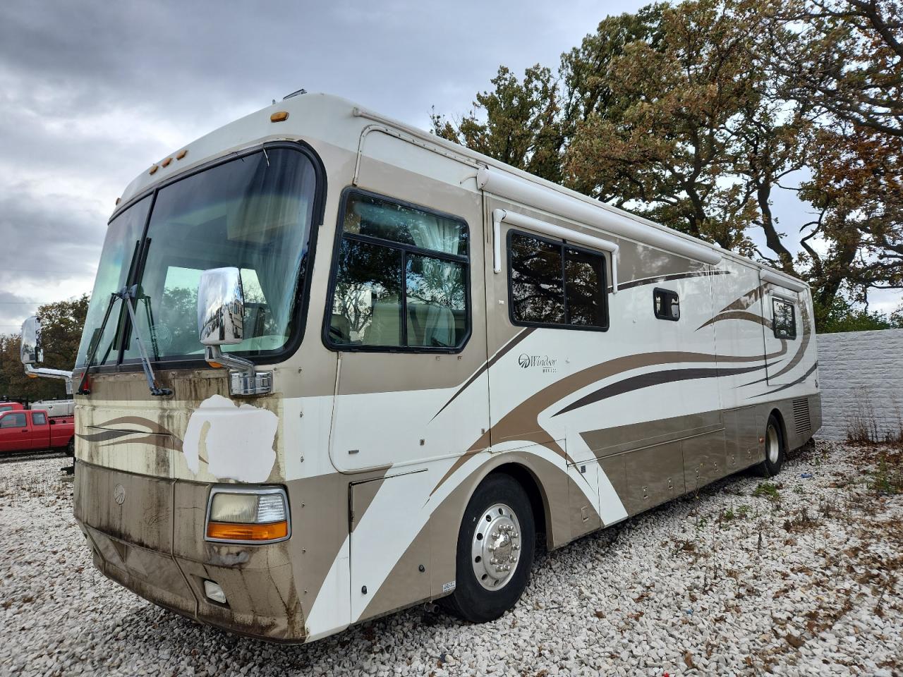 Lot #3276492193 2000 ROADMASTER MONACO