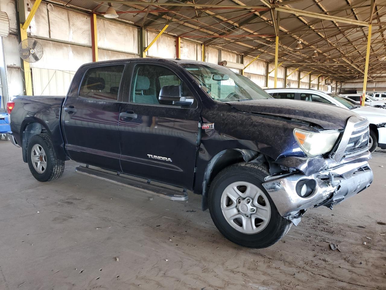 TOYOTA TUNDRA CREWMAX SR5