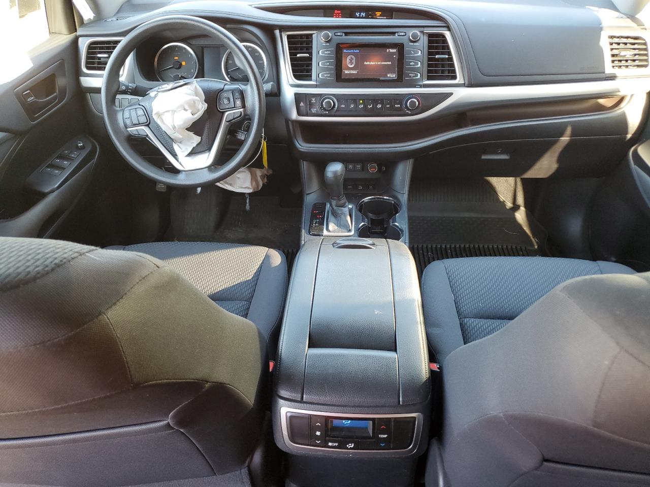 TOYOTA HIGHLANDER LE