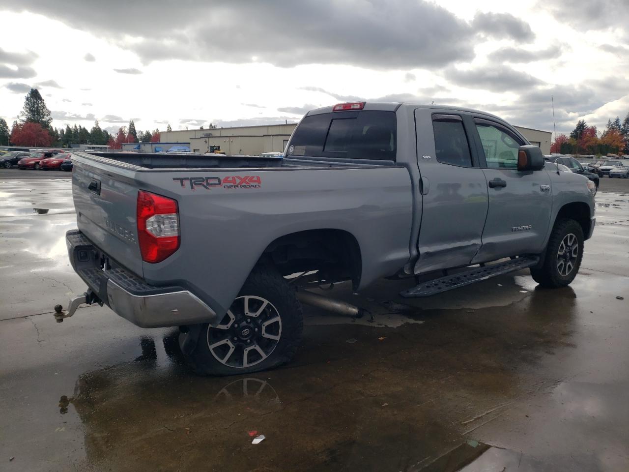 TOYOTA TUNDRA DOUBLE CAB SR