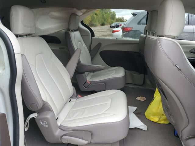 2017 CHRYSLER PACIFICA T - 2C4RC1BG2HR823948