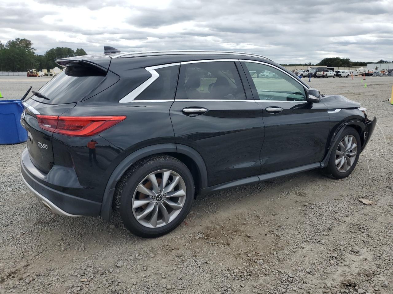 INFINITI QX50 LUXE