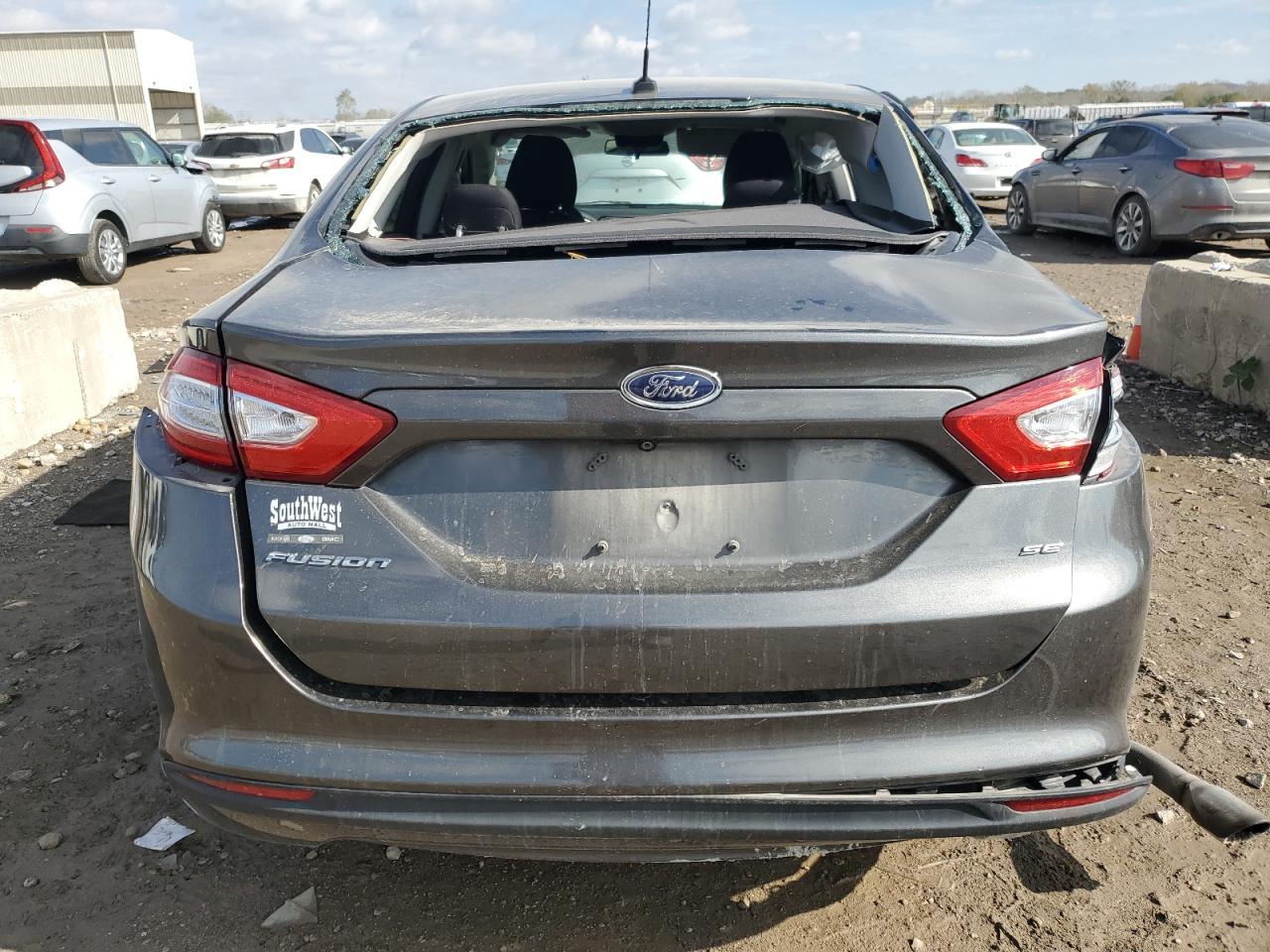 FORD FUSION SE