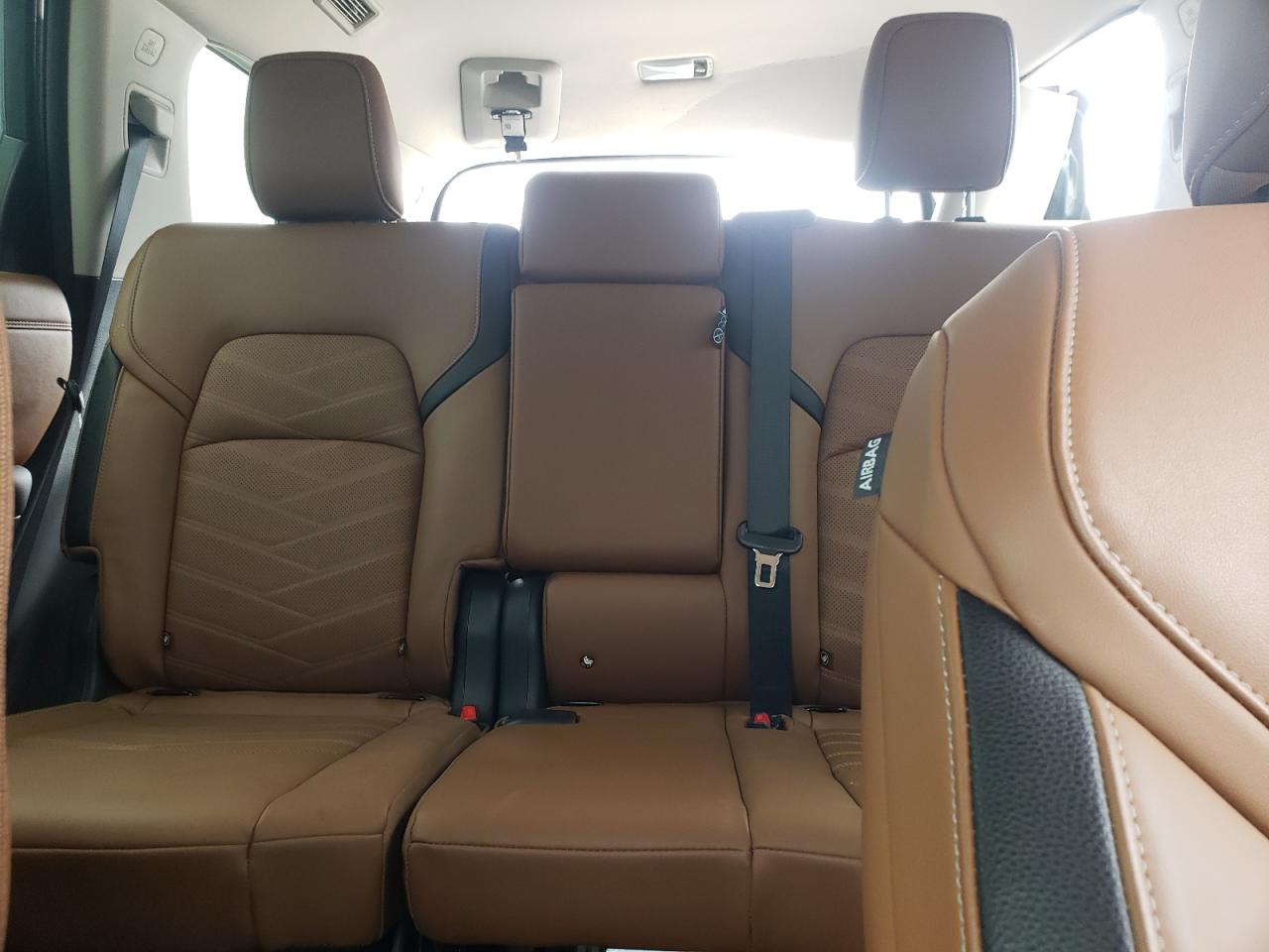 NISSAN PATHFINDER PLATINUM