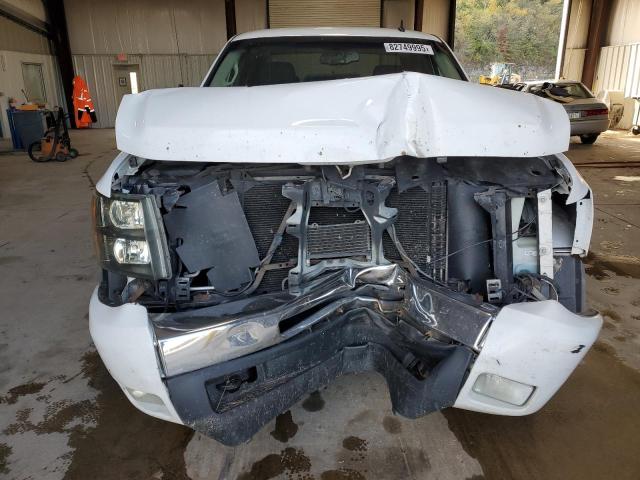 2011 CHEVROLET SILVERADO - 1GCRKSE0XBZ120005