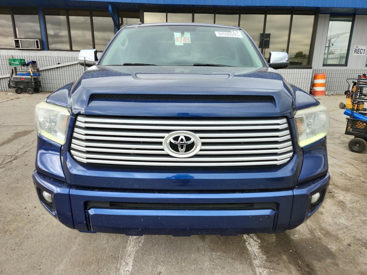 TOYOTA TUNDRA CREWMAX 1794