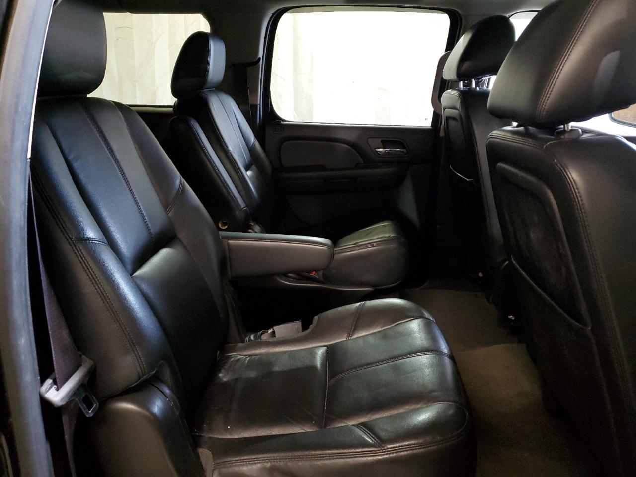 CHEVROLET SUBURBAN K1500 LT