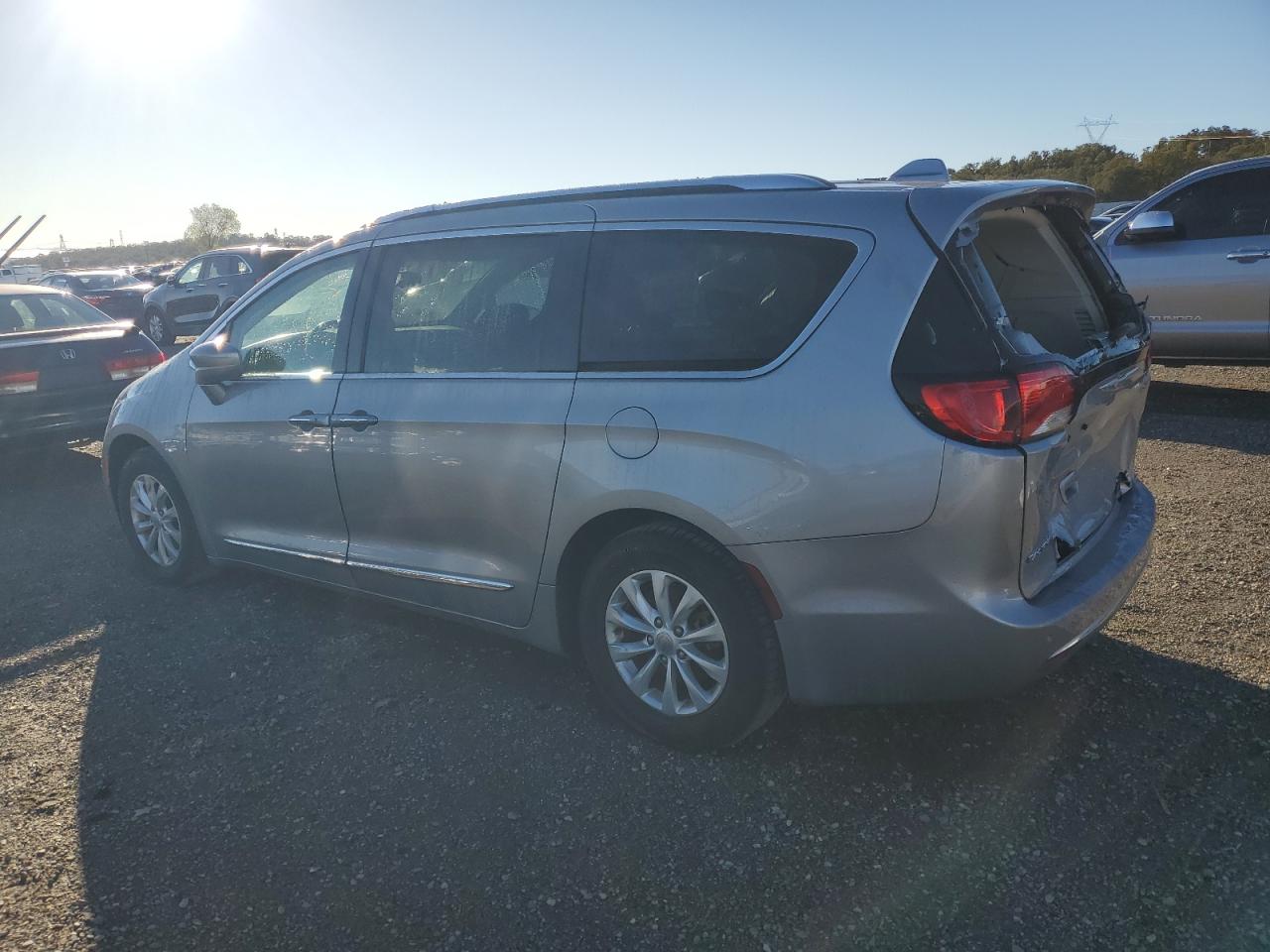 CHRYSLER PACIFICA TOURING L