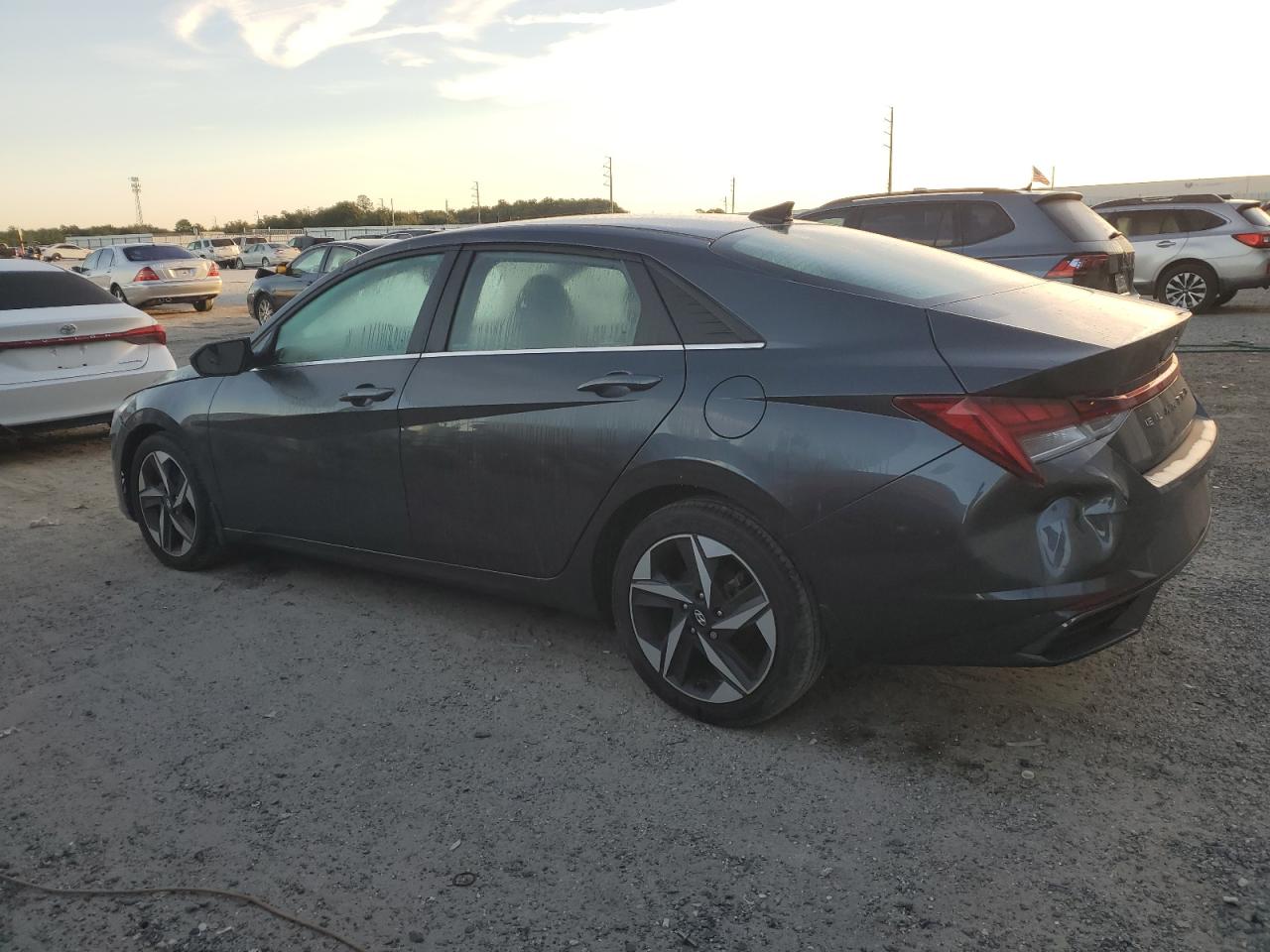 Lot #3302735042 2022 HYUNDAI ELANTRA SE