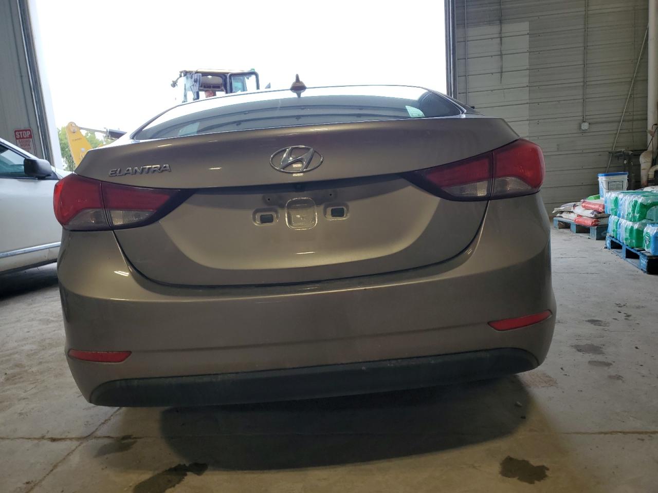 HYUNDAI ELANTRA SE
