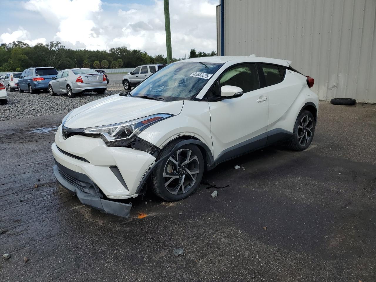 TOYOTA C-HR XLE