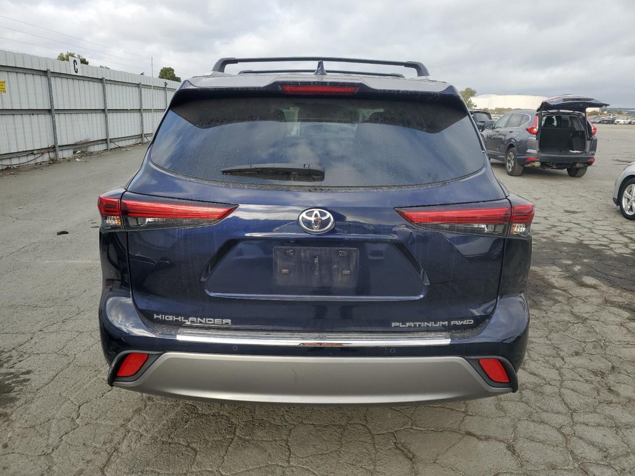 TOYOTA HIGHLANDER PLATINUM