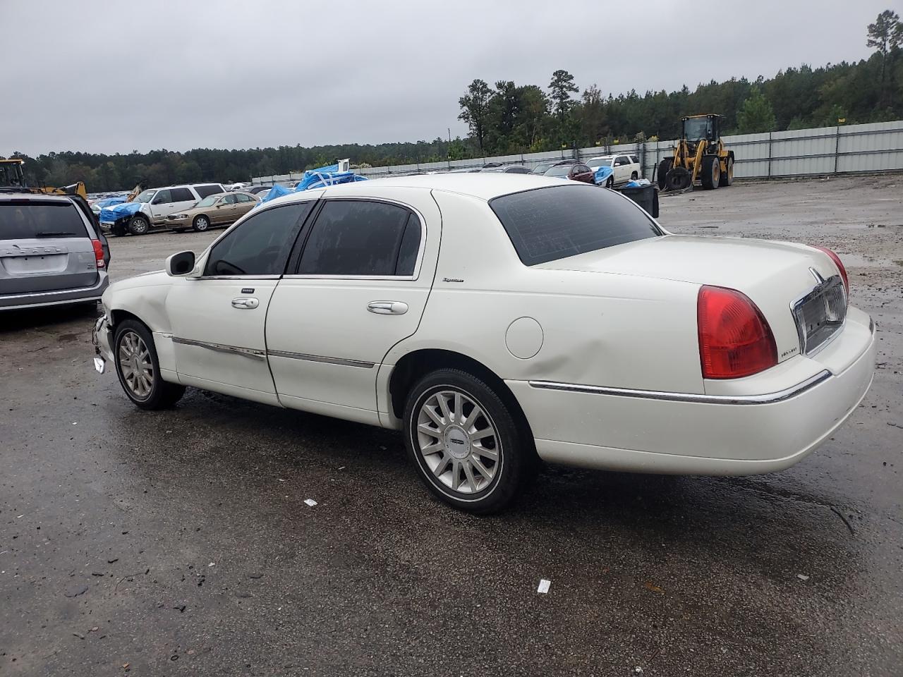 Lot #3283893451 2006 LINCOLN TOWN CAR S