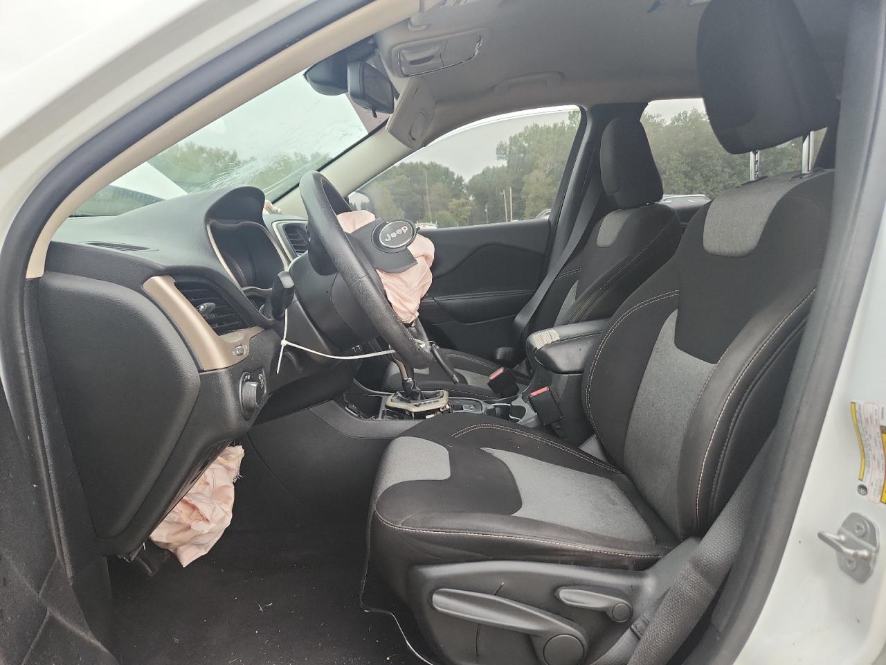 JEEP GRAND CHEROKEE SPORT