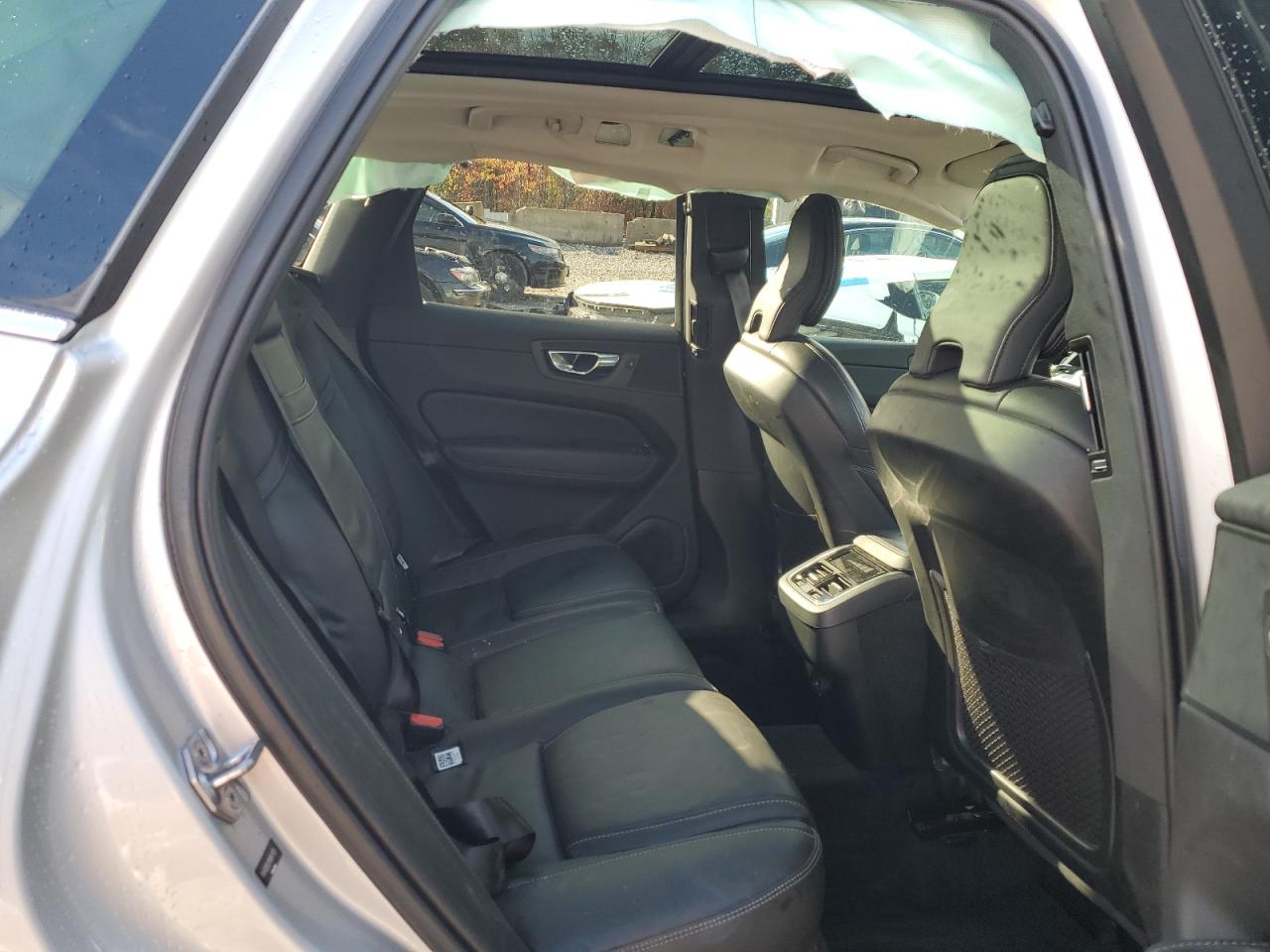 VOLVO XC60 T5 INSCRIPTION