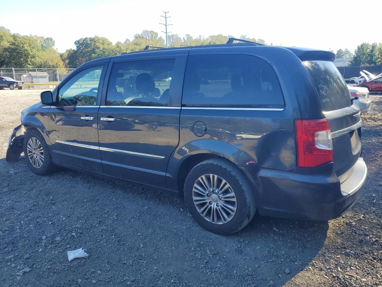 CHRYSLER TOWN & COUNTRY TOURING L