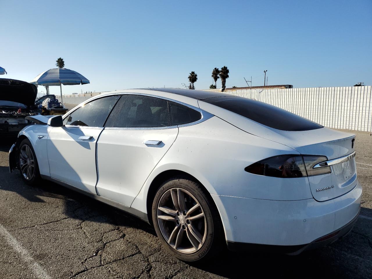 TESLA MODEL S