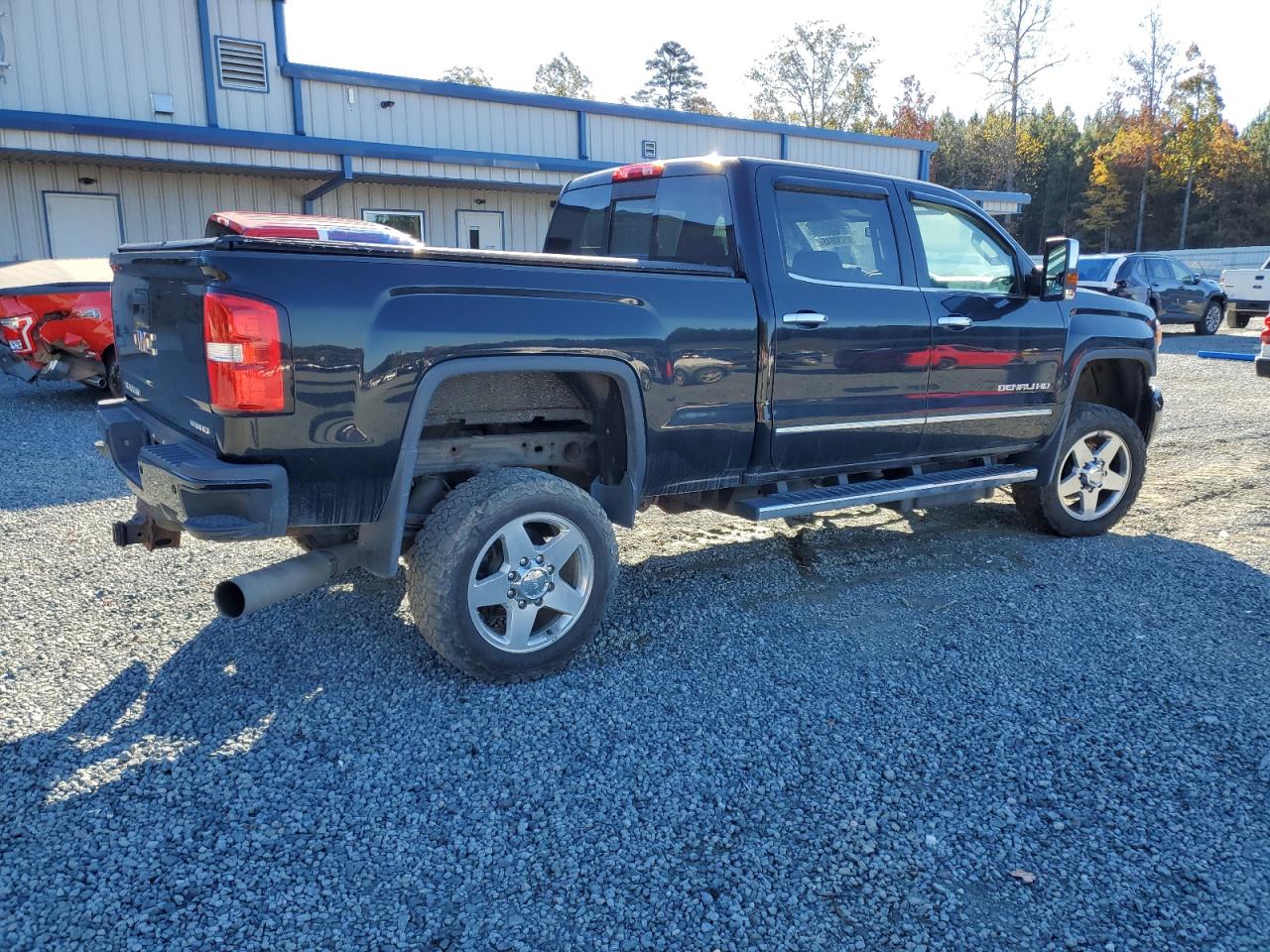 GMC SIERRA K2500 DENALI
