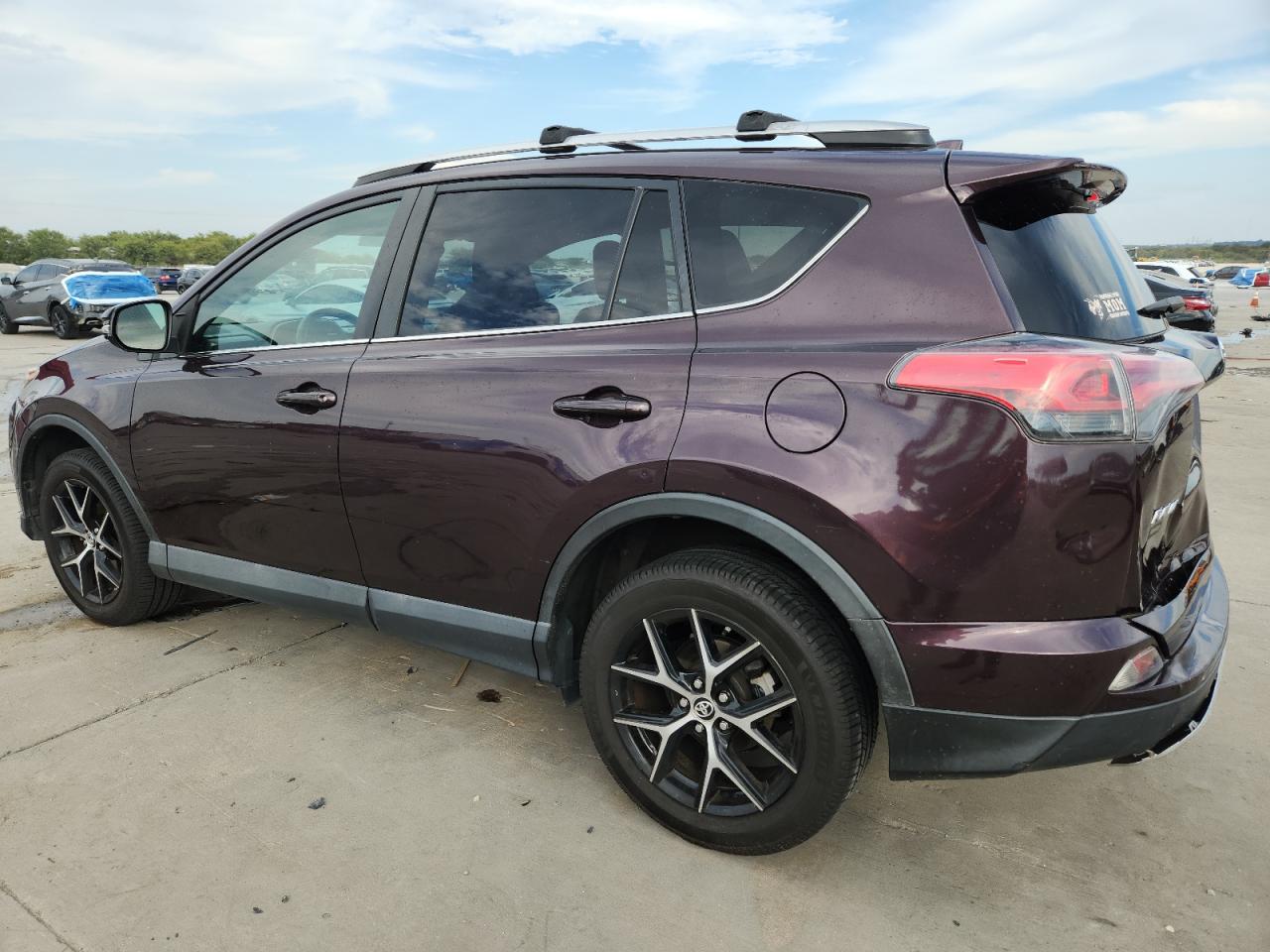 TOYOTA RAV4 SE