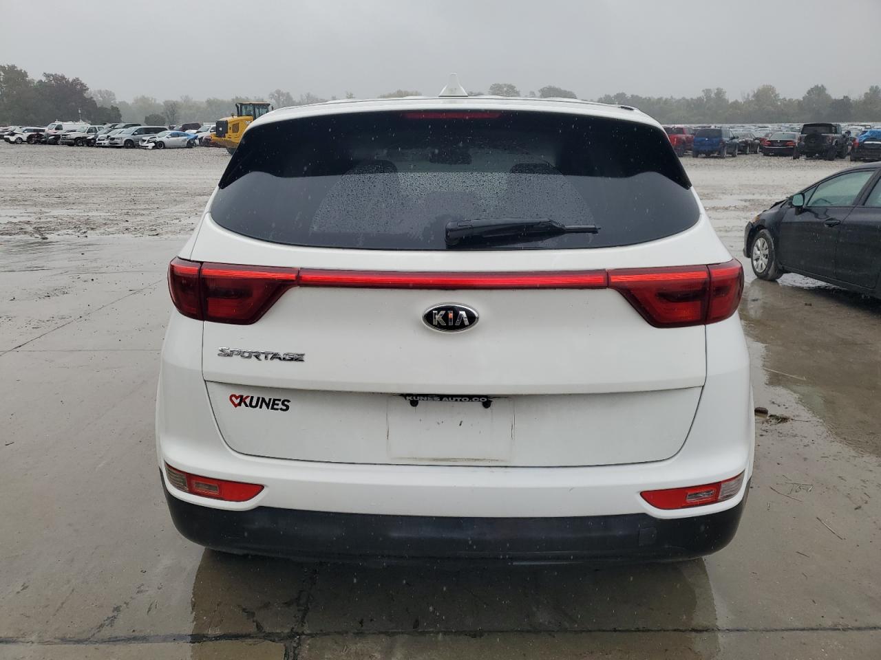 KIA SPORTAGE LX