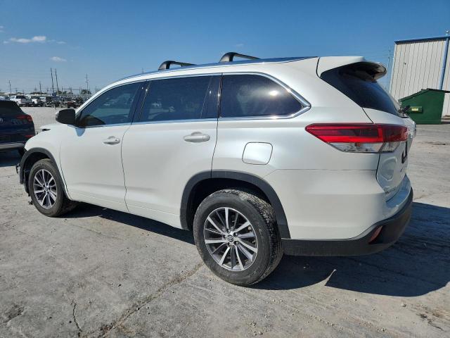 2017 TOYOTA HIGHLANDER SE - 5TDKZRFH3HS201609