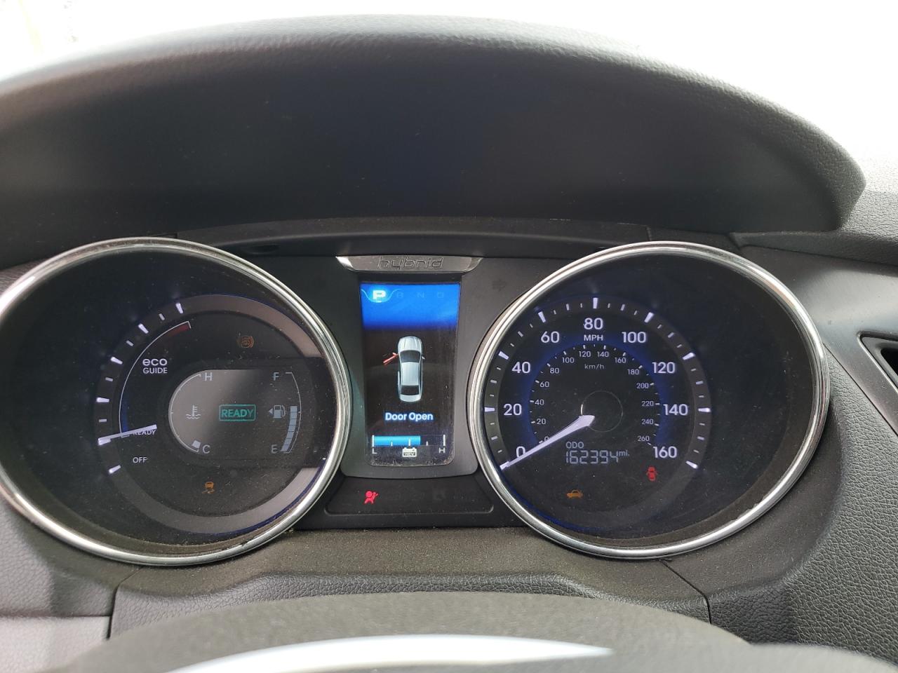 HYUNDAI SONATA HYBRID