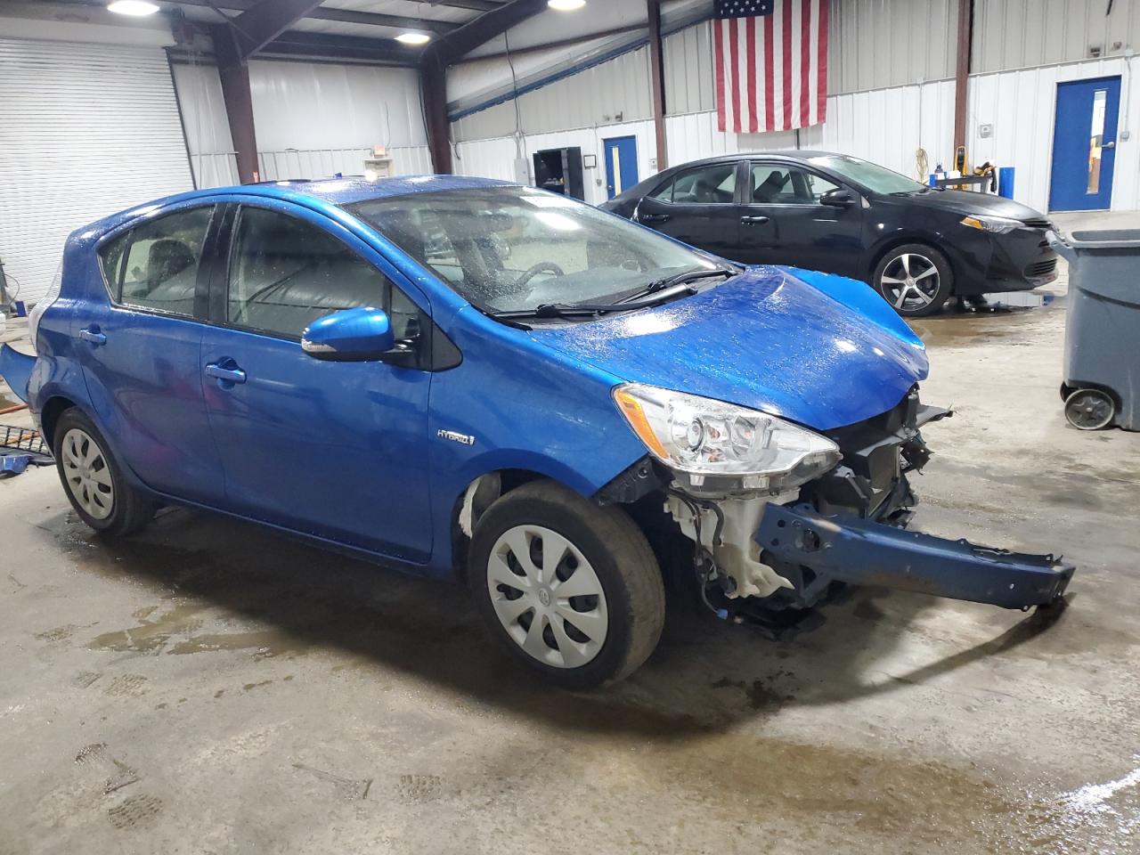 TOYOTA PRIUS C