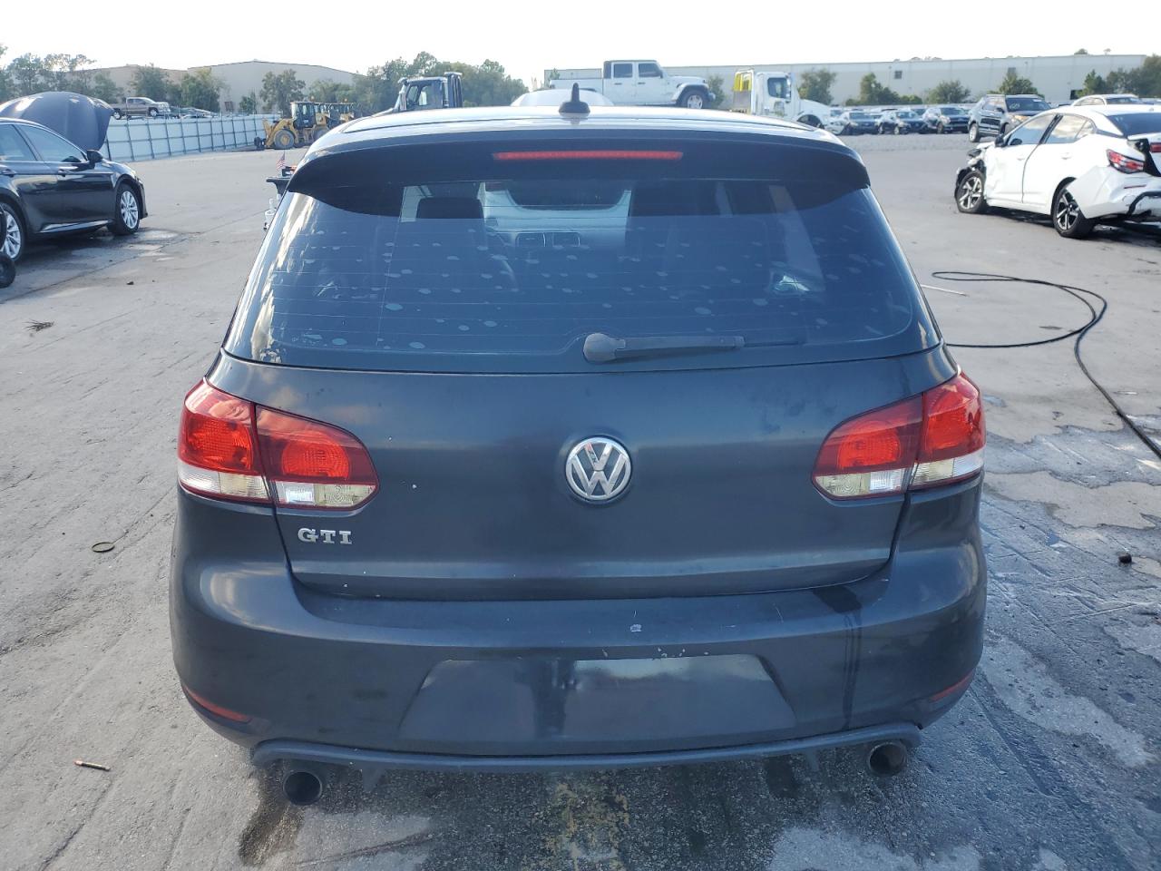 VOLKSWAGEN GOLF GTI