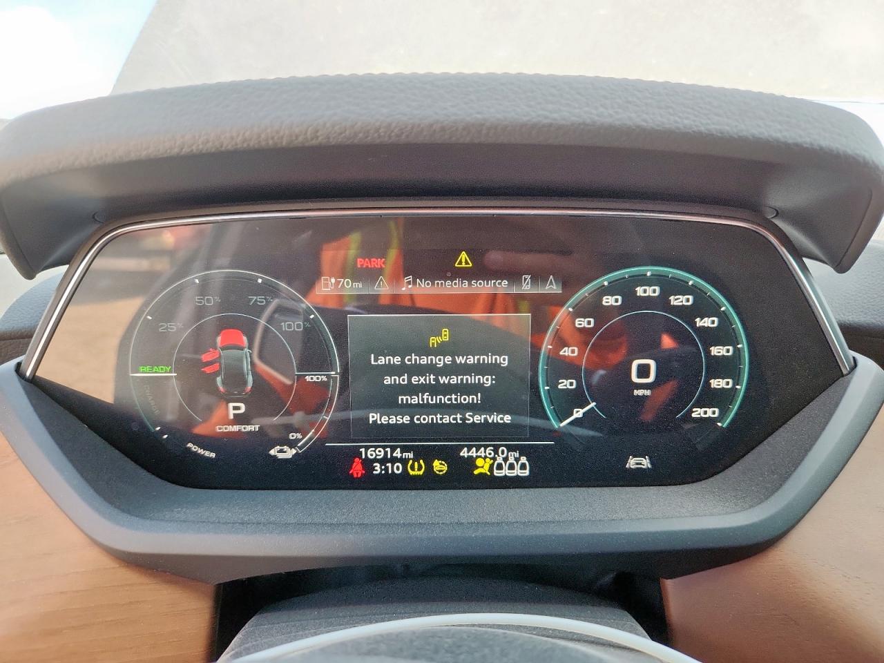 AUDI E-TRON PREMIUM PLUS