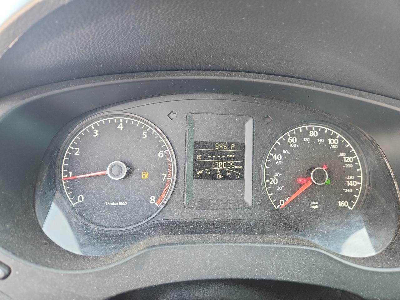 VOLKSWAGEN JETTA BASE