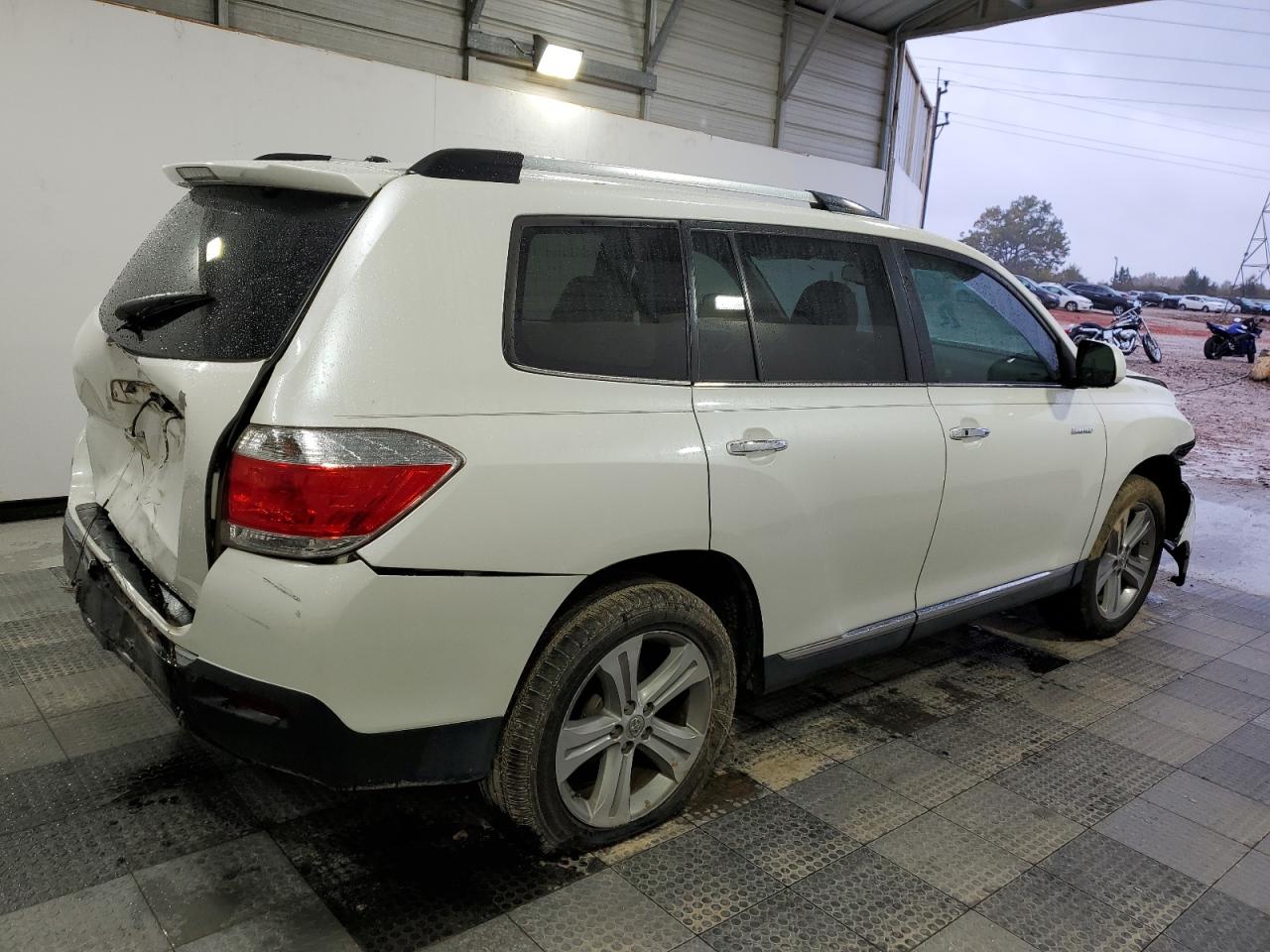 TOYOTA HIGHLANDER LIMITED