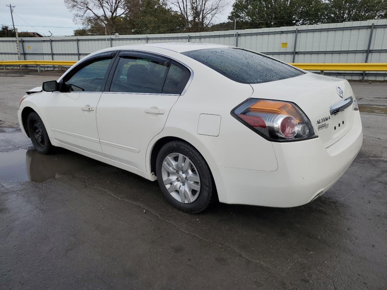 NISSAN ALTIMA BASE