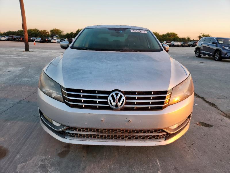 2013 VOLKSWAGEN PASSAT SEL - Other View