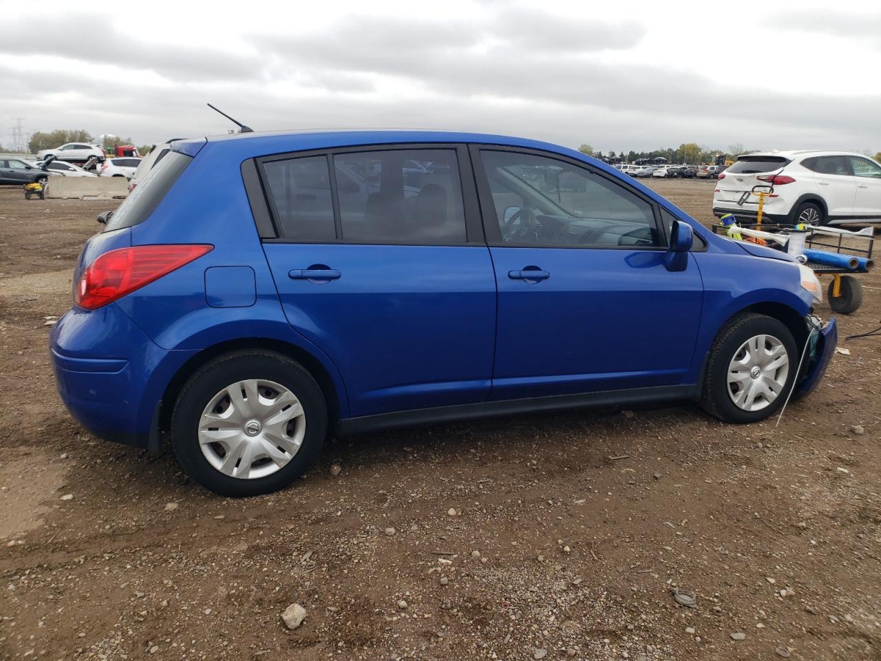 NISSAN VERSA S