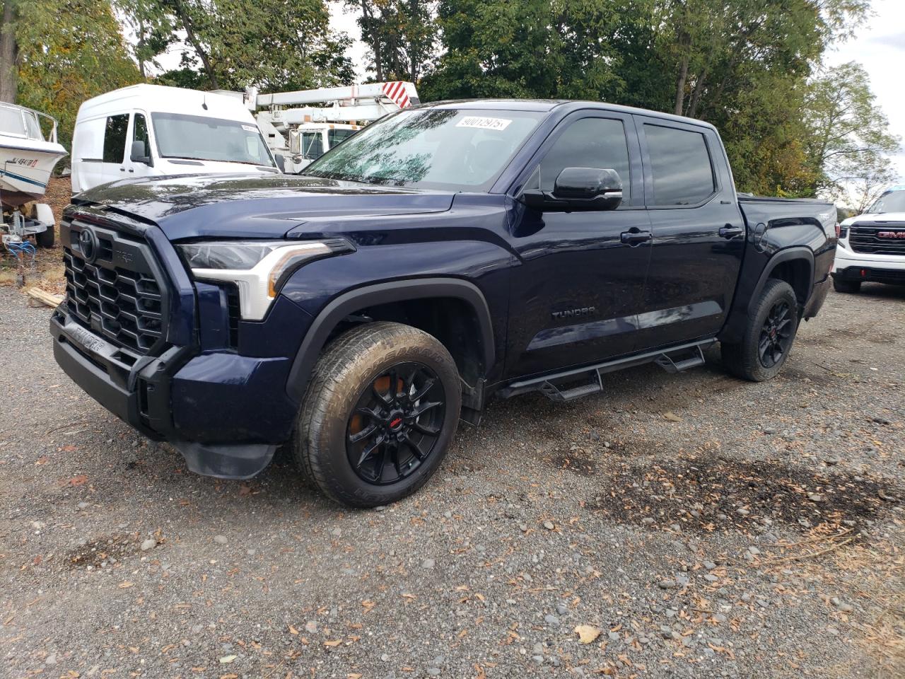 TOYOTA TUNDRA CREWMAX LIMITED