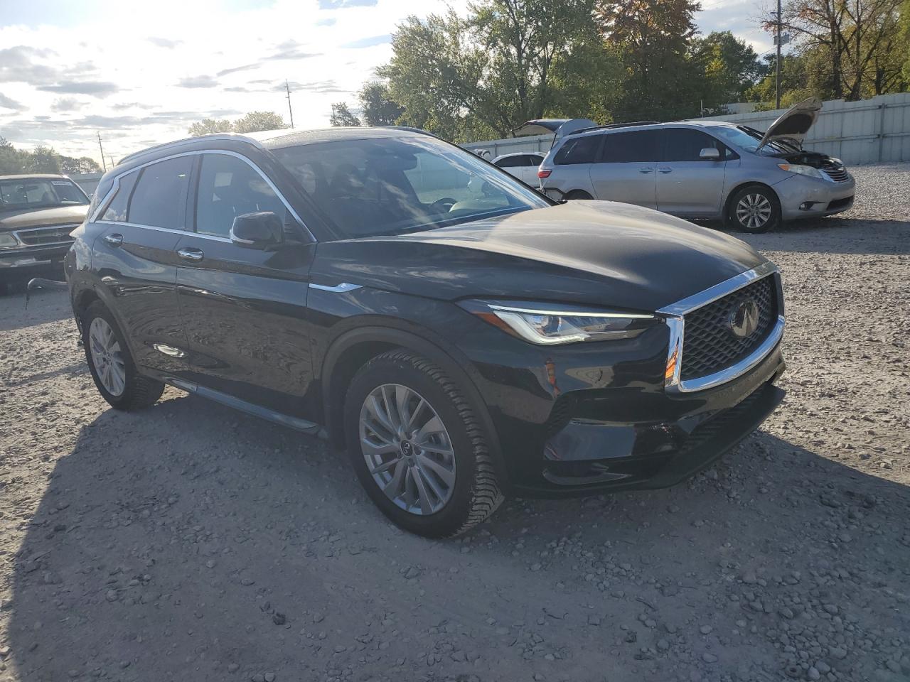 INFINITI QX50 LUXE