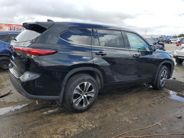 2022 TOYOTA HIGHLANDER XLE 5TDGZRBH6NS596117