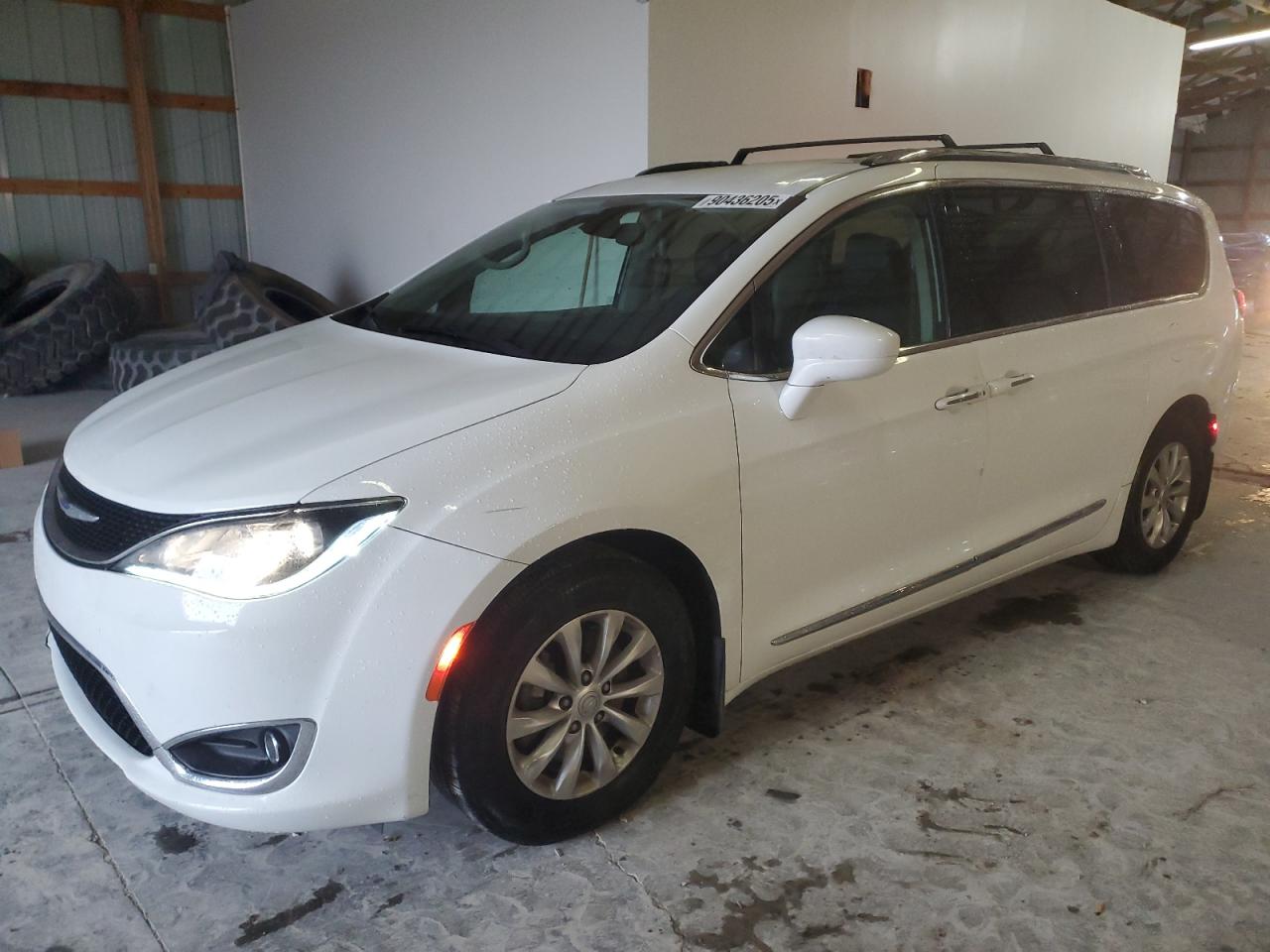 CHRYSLER PACIFICA TOURING L
