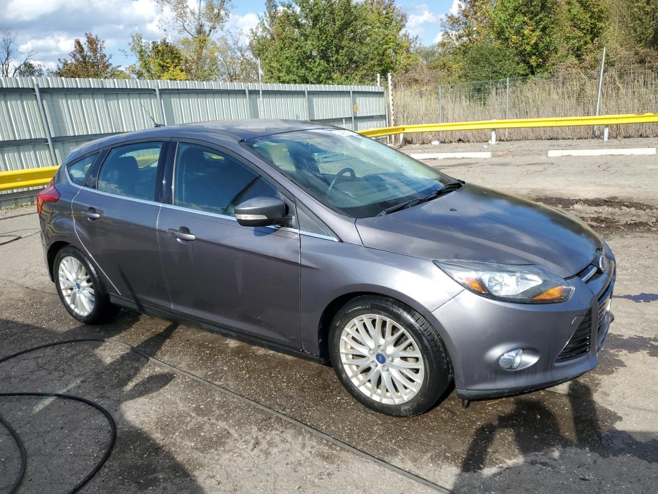 FORD FOCUS TITANIUM