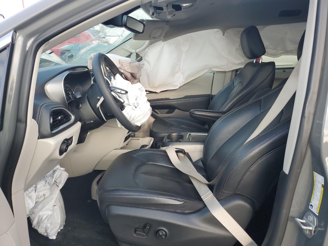 CHRYSLER PACIFICA TOURING L