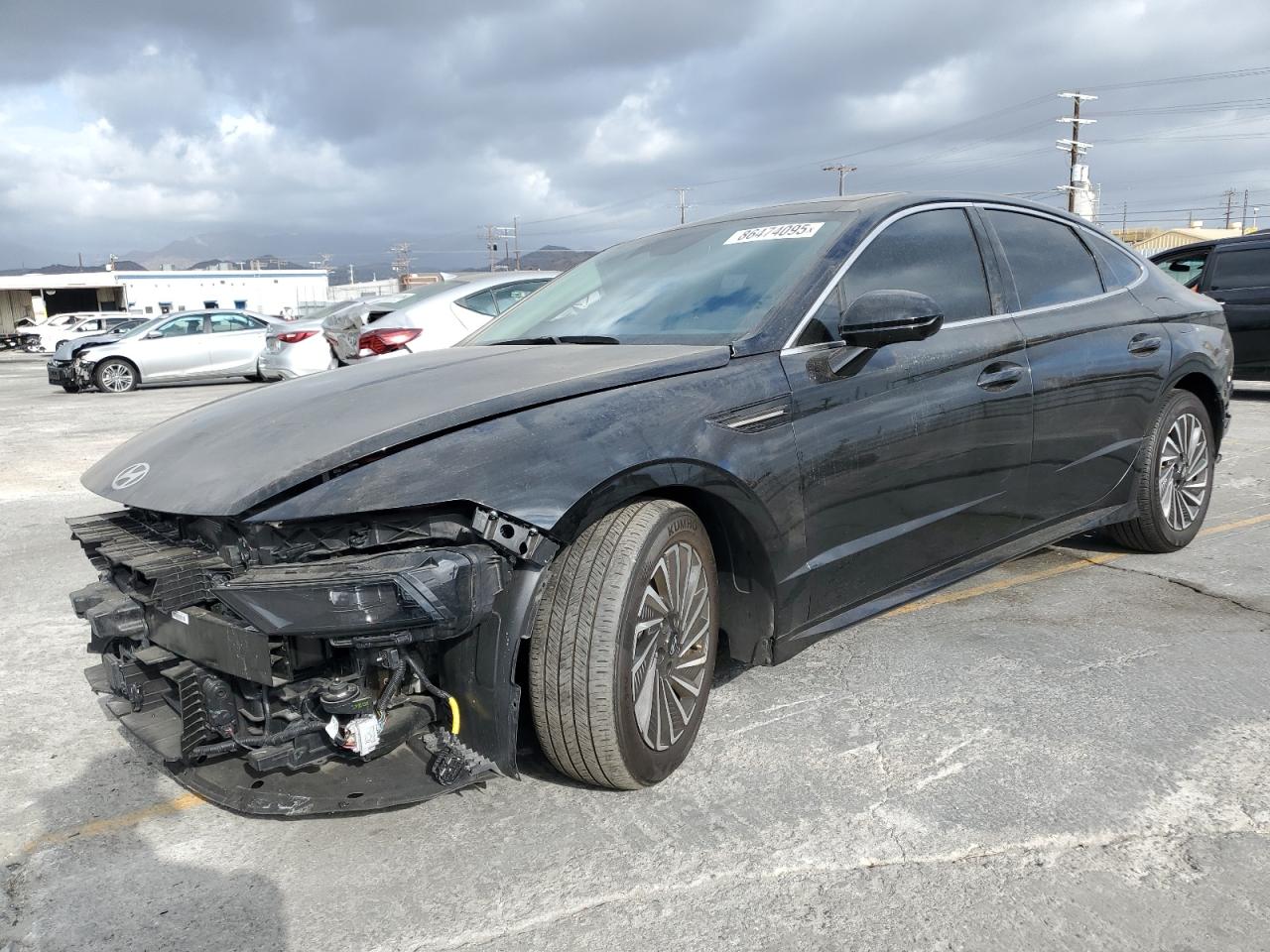 HYUNDAI SONATA HYBRID