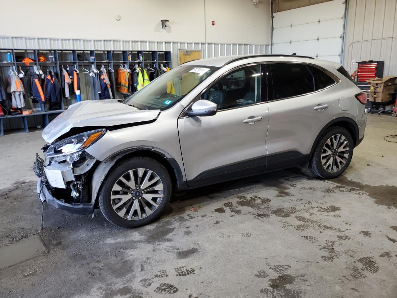 FORD ESCAPE TITANIUM