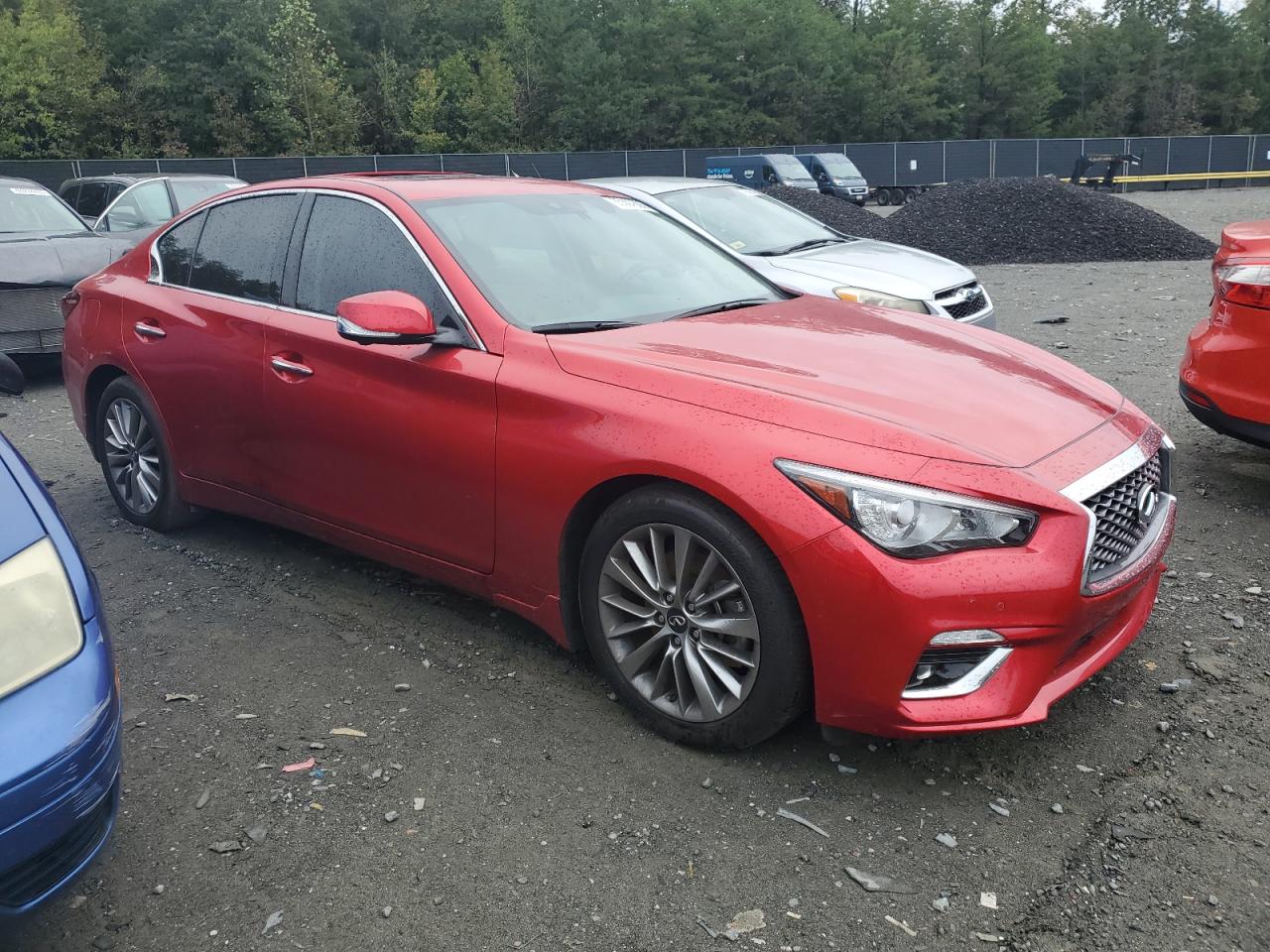 INFINITI Q50 LUXE