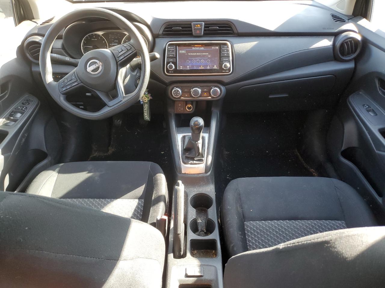 NISSAN VERSA S